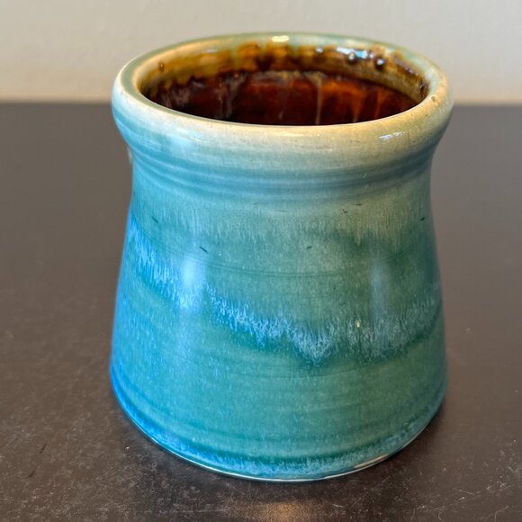 Handcrafted Hand Thrown Drip Glaze Pottery Mug Signed by Artist - Wells - Picture 3 of 10